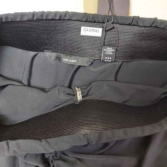 VERO Moda Black Draped Skirt - Picture 6 of 10